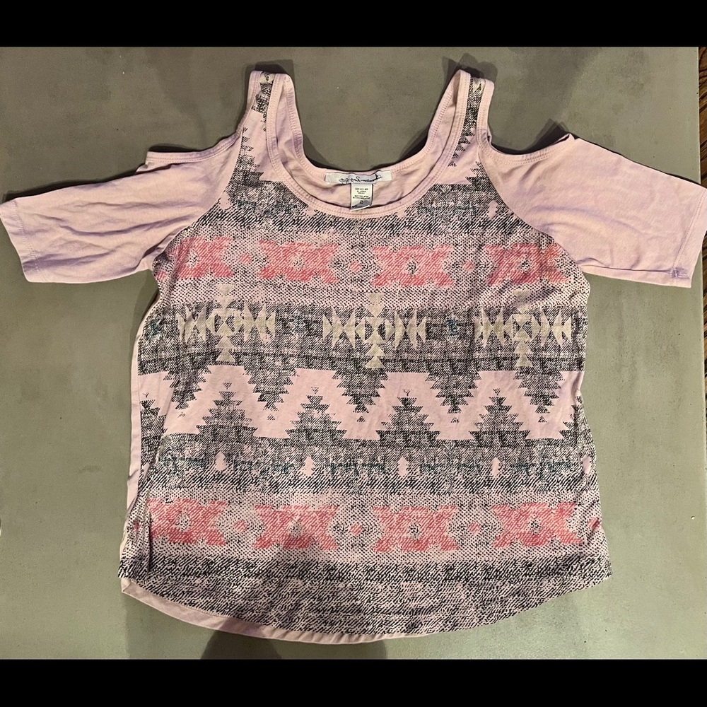 Cold shoulder top